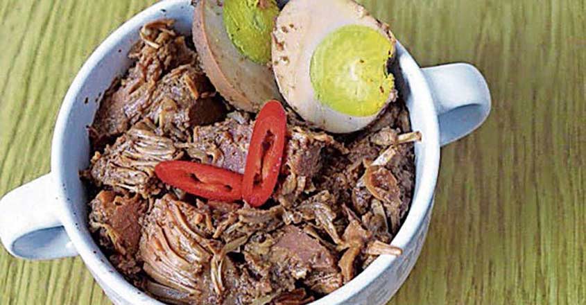 'Gudeg', a very popular Indonesian local dish, is made by boiling raw jackfruit for several hours with palm sugar and coconut milk