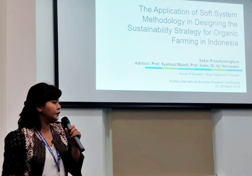 searca scholar presents conference paper organic farming sustainability strategy 01